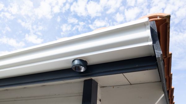 Seamless Gutters Installation in Lenoir